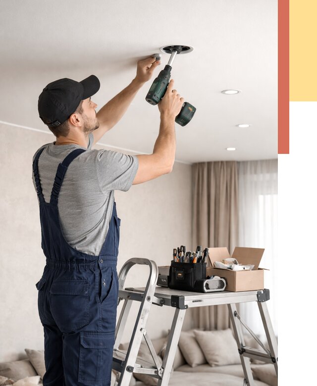 Установка и монтаж точечных светильников в натяжной потолок в Пушкино от 1867 руб. | ОТДЕЛОЧНИК-Пшк